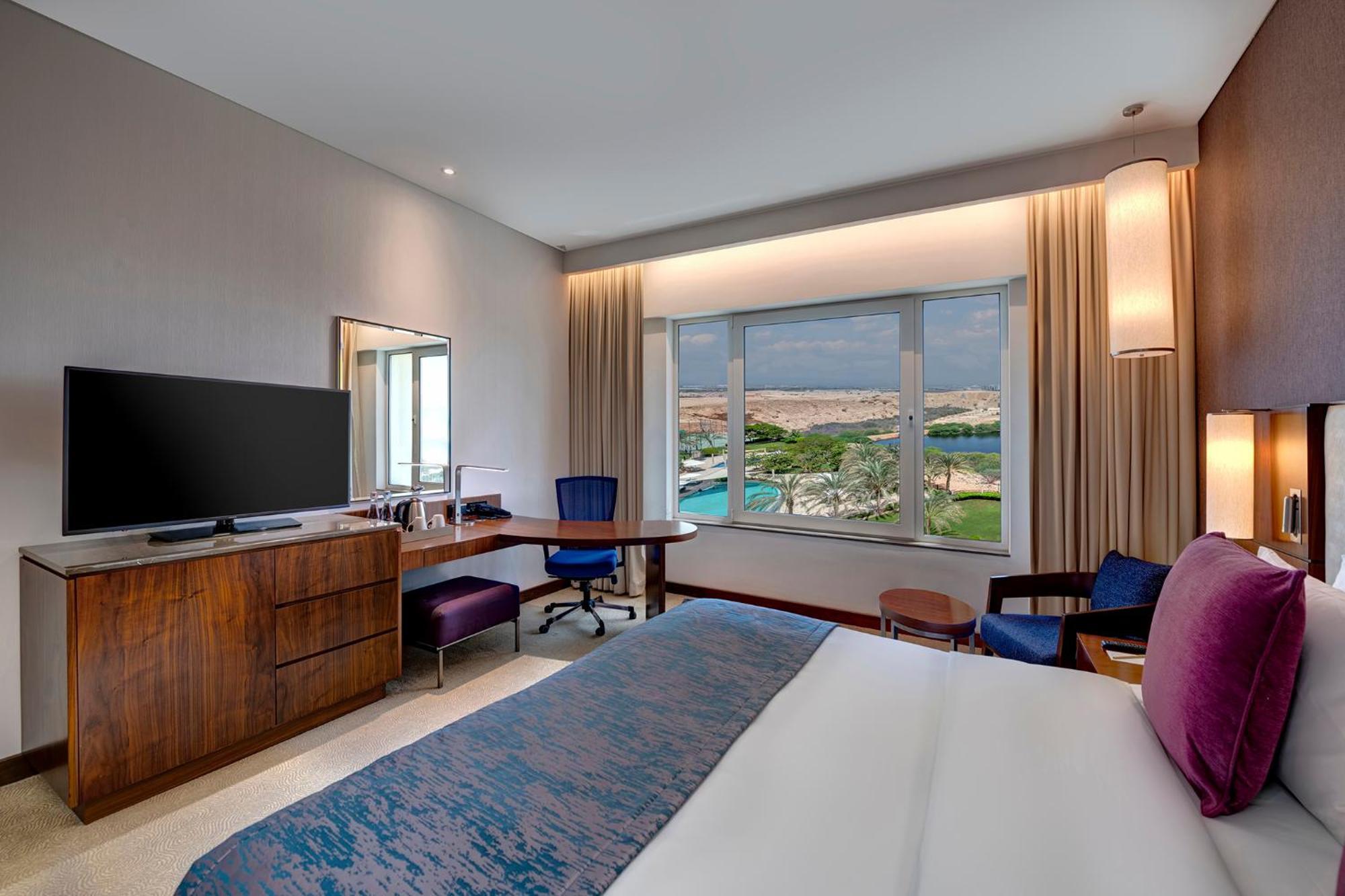 מלון Crowne Plaza Muscat Ocec By Ihg מראה חיצוני תמונה